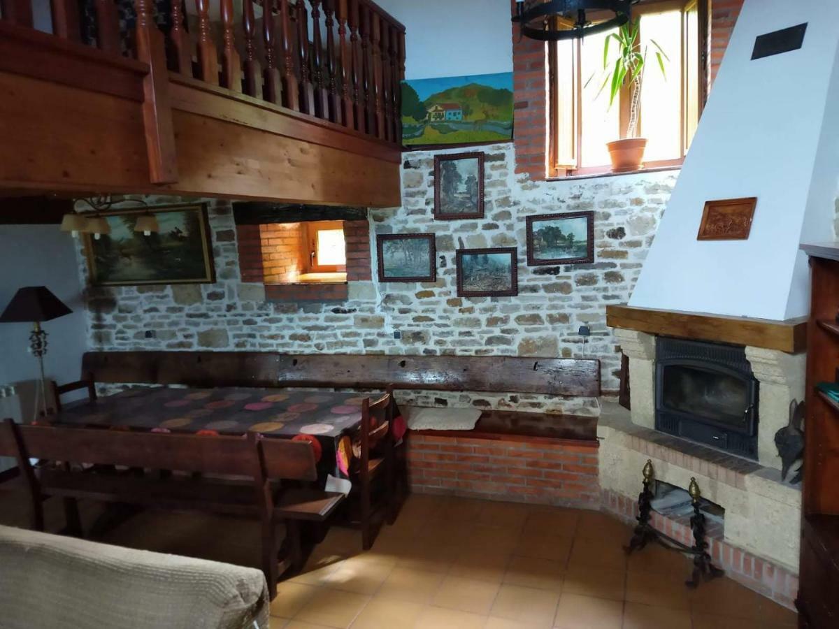 Solorzano La Casa Del Acebal 게스트하우스 외부 사진
