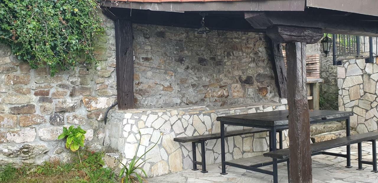 Solorzano La Casa Del Acebal 게스트하우스 외부 사진